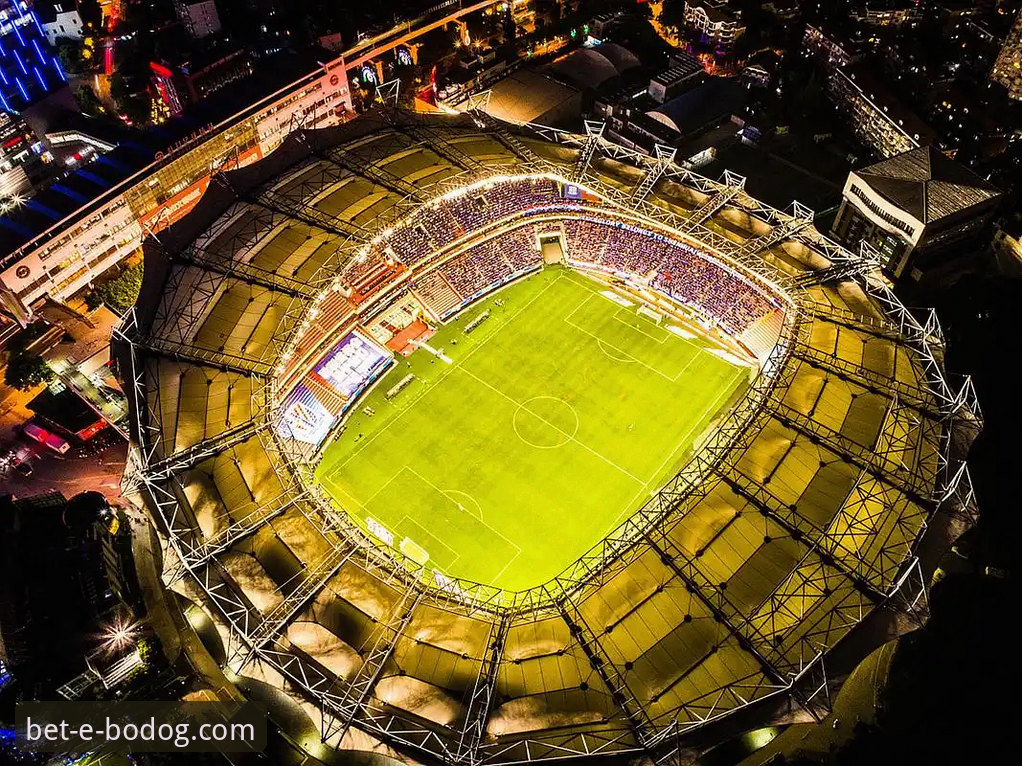 揭秘意大利足球的“附加赛魔咒”：从波黑之夜看蓝衣军团的迷失与未来